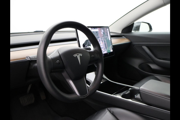 Tesla Model 3 60 kWh RWD *BTW* + LEDER | AUTOPILOT | PANORAMA | 3 CAMERA'S