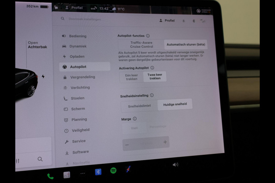 Tesla Model 3 60 kWh RWD *BTW* + LEDER | AUTOPILOT | PANORAMA | 3 CAMERA'S