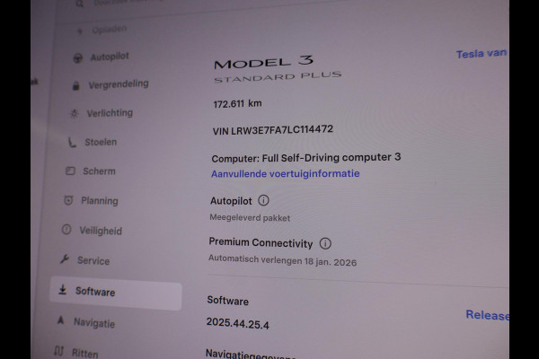 Tesla Model 3 60 kWh RWD *BTW* + LEDER | AUTOPILOT | PANORAMA | 3 CAMERA'S