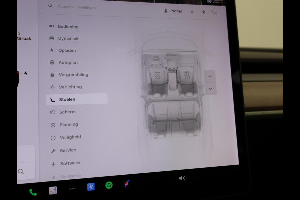 Tesla Model 3 60 kWh RWD *BTW* + LEDER | AUTOPILOT | PANORAMA | 3 CAMERA'S