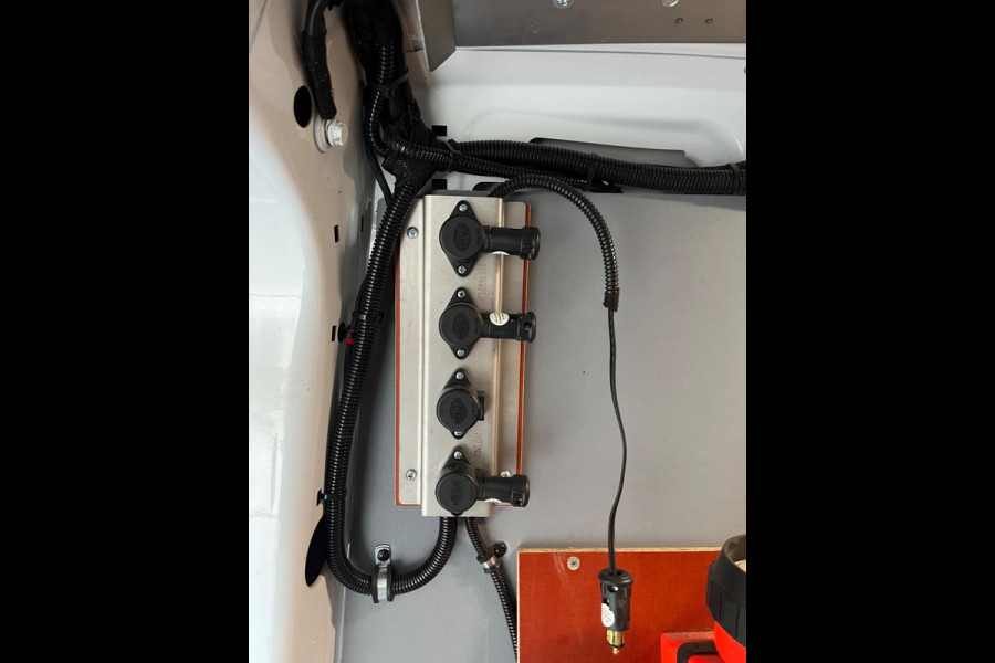 Mercedes-Benz Sprinter Automaat Servicewagen 414 2.2 CDI 140pk euro6 366 HD BOTT Inrichting Victron V230 Standkachel RIJKLAARPRIJS