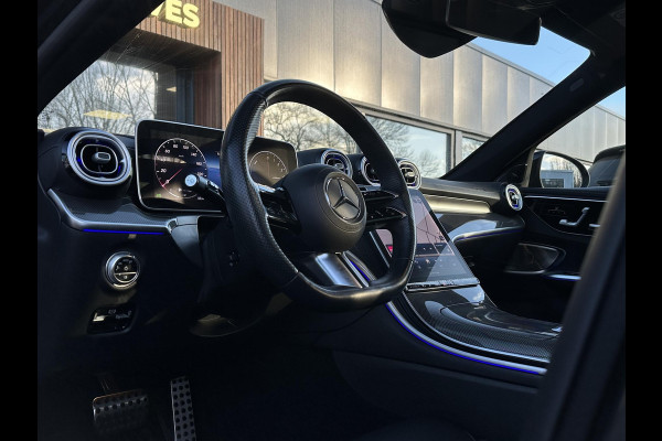 Mercedes-Benz C-Klasse 300 de 4MATIC AMG Line Panoramadak Adaptive Cruise Burmester Full Ambient