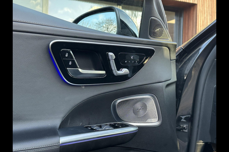 Mercedes-Benz C-Klasse 300 de 4MATIC AMG Line Panoramadak Adaptive Cruise Burmester Full Ambient