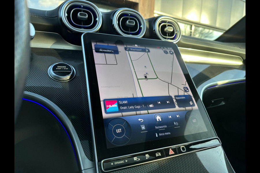 Mercedes-Benz C-Klasse 300 de 4MATIC AMG Line Panoramadak Adaptive Cruise Burmester Full Ambient