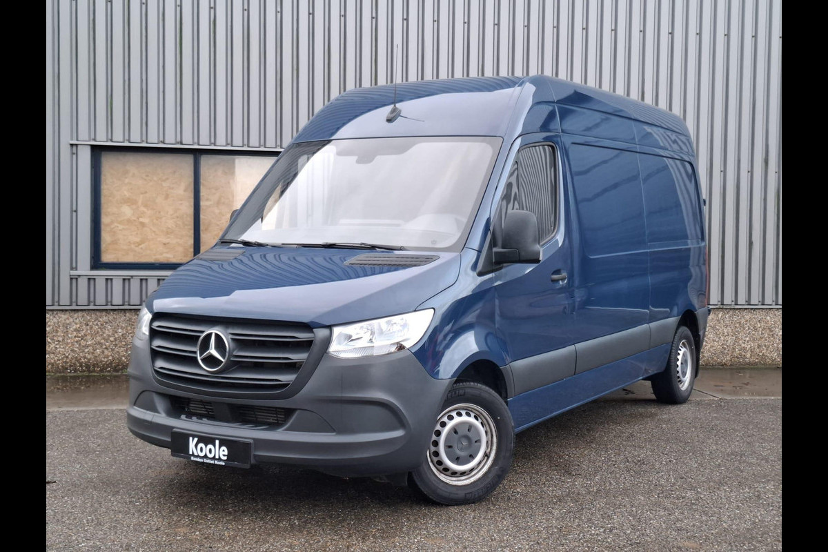 Mercedes-Benz Sprinter 311 2.2 CDI L2H2 / AIRCO / CAMERA / 3 ZITS / DEALER ONDERHOUDEN / NAVI