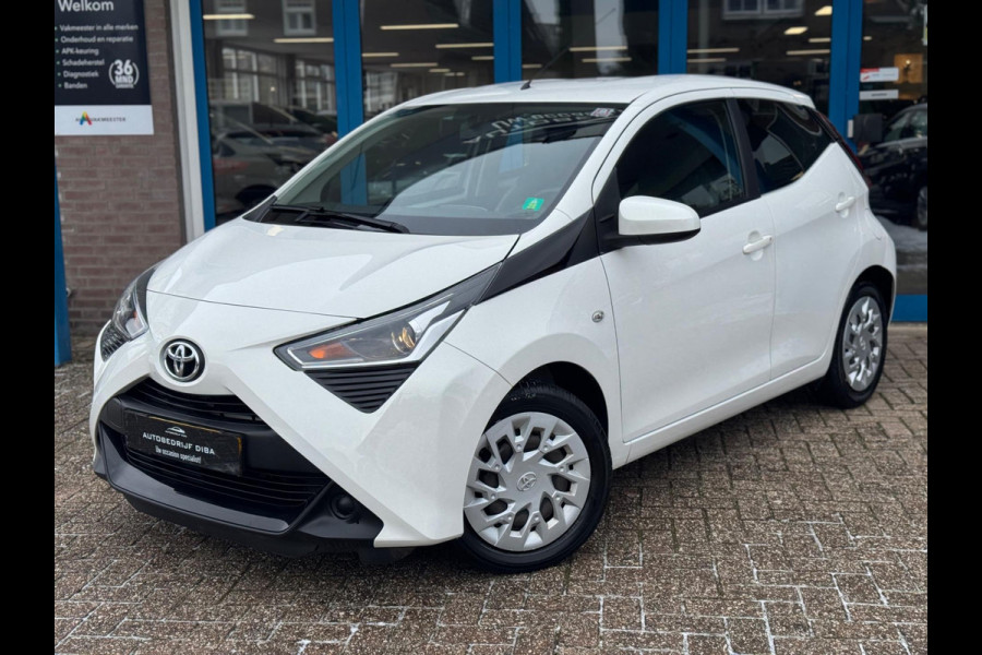 Toyota Aygo 1.0 VVT-i x-play 2018 AUT NAVI AIRCO CAMERA NAP!