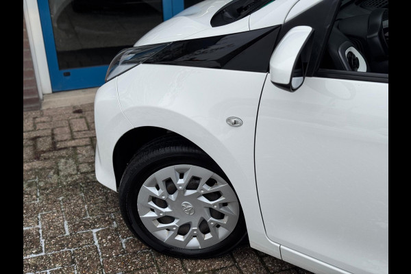 Toyota Aygo 1.0 VVT-i x-play 2018 AUT NAVI AIRCO CAMERA NAP!