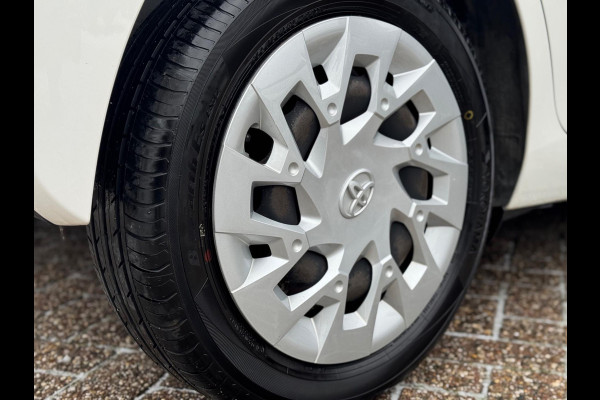 Toyota Aygo 1.0 VVT-i x-play 2018 AUT NAVI AIRCO CAMERA NAP!