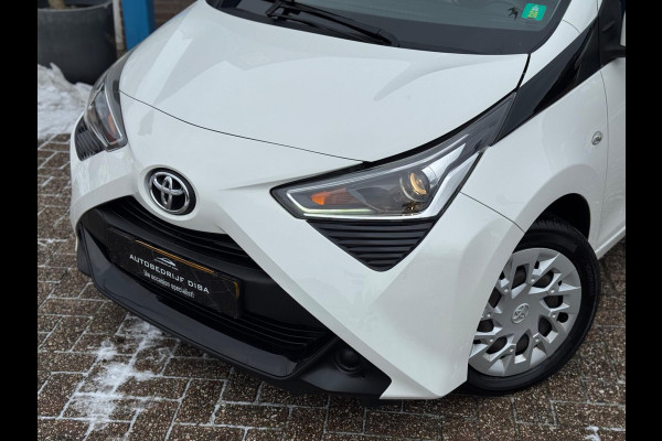 Toyota Aygo 1.0 VVT-i x-play 2018 AUT NAVI AIRCO CAMERA NAP!