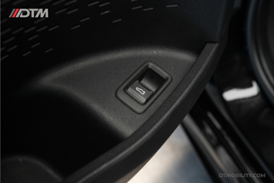 MINI Countryman 2.0S ALL4 JCW XL 300PK | Massage | Panoramadak | Elektrische Trekhaak |