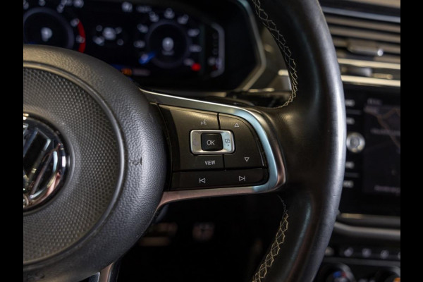 Volkswagen Tiguan 2.0 TSI 4Motion 2x R-Line / 230pk / Panoramadak / Trekhaak / Apple Carplay