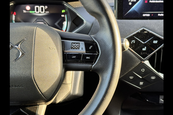 DS DS 3 Crossback E-Tense Business 50 kWh | Stoelverwarming | Apple carplay/Android auto | Camera achter | Cruise control | Navigatie |  Deze auto bezichtigen? Bel voor een afspraak!