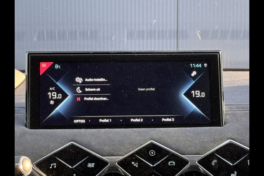 DS DS 3 Crossback E-Tense Business 50 kWh | Stoelverwarming | Apple carplay/Android auto | Camera achter | Cruise control | Navigatie |  Deze auto bezichtigen? Bel voor een afspraak!