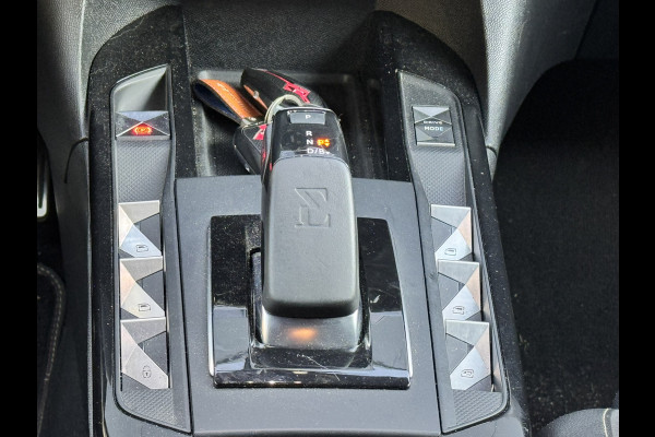 DS DS 3 Crossback E-Tense Business 50 kWh | Stoelverwarming | Apple carplay/Android auto | Camera achter | Cruise control | Navigatie |  Deze auto bezichtigen? Bel voor een afspraak!