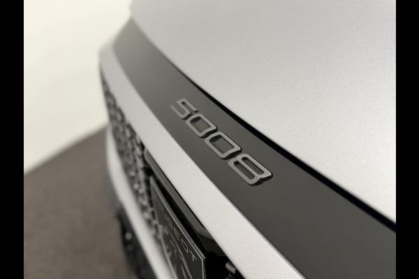 Peugeot 5008 1.2 Hybrid 136pk Allure Automaat | Navigatie | Cruise control | Climate control | LED | Parkeersensoren | Camera | Apple Carplay/ Android Auto | Radio