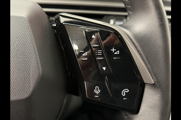 Peugeot 5008 1.2 Hybrid 136pk Allure Automaat | Navigatie | Cruise control | Climate control | LED | Parkeersensoren | Camera | Apple Carplay/ Android Auto | Radio