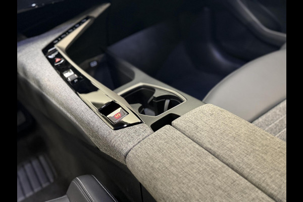 Peugeot 5008 1.2 Hybrid 136pk Allure Automaat | Navigatie | Cruise control | Climate control | LED | Parkeersensoren | Camera | Apple Carplay/ Android Auto | Radio