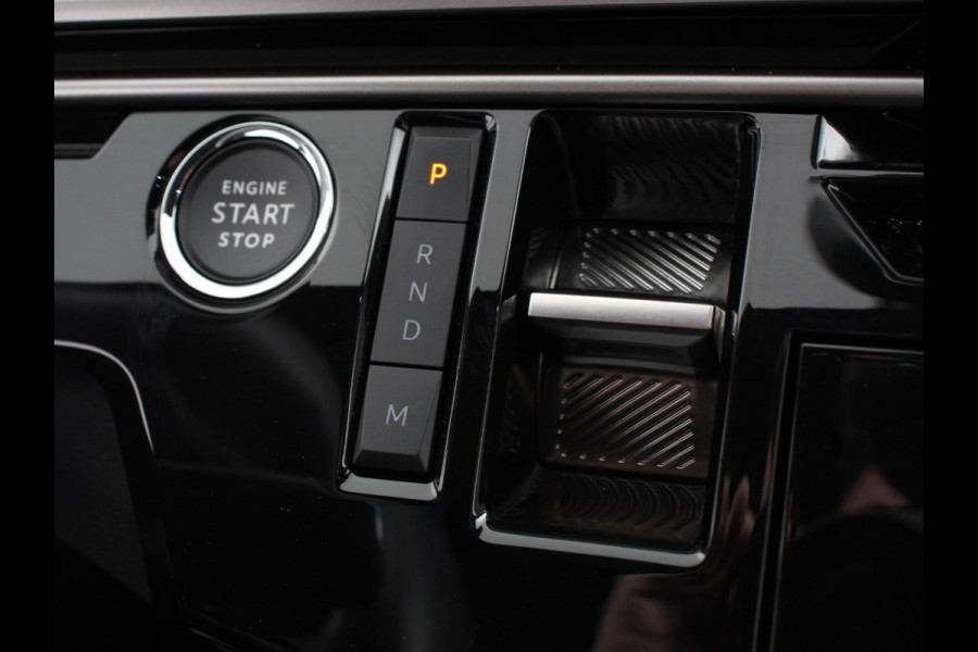 Peugeot 5008 1.2 Hybrid 136pk Allure Automaat | Navigatie | Cruise control | Climate control | LED | Parkeersensoren | Camera | Apple Carplay/ Android Auto | Radio