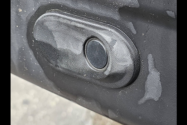 Renault Master T35 2.3 dCi 135 L2H2 airco, navi, pdc, trekhaak