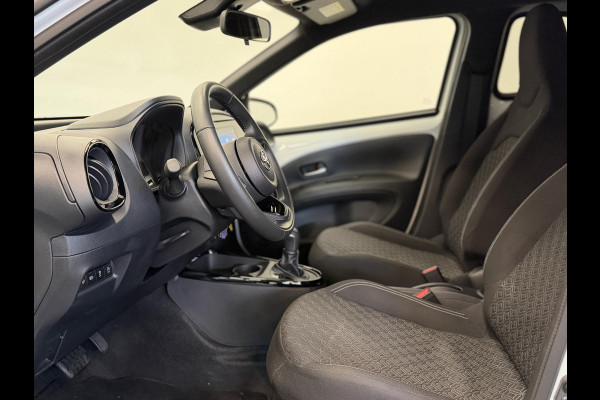 Toyota Aygo X 1.0 VVT-i Automaat Pulse | Navigatie | Apple Carplay/Android Auto | Camera | 17" Lichtmetalen Velgen | Climate Control | Adaptive Cruise Control | Two Tone