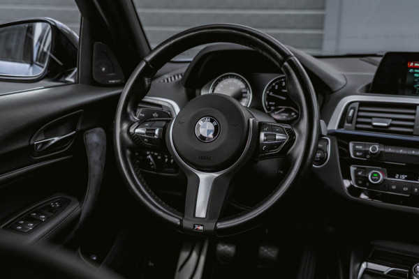 BMW 1-serie 118i Edition M Sport Shadow High Executive