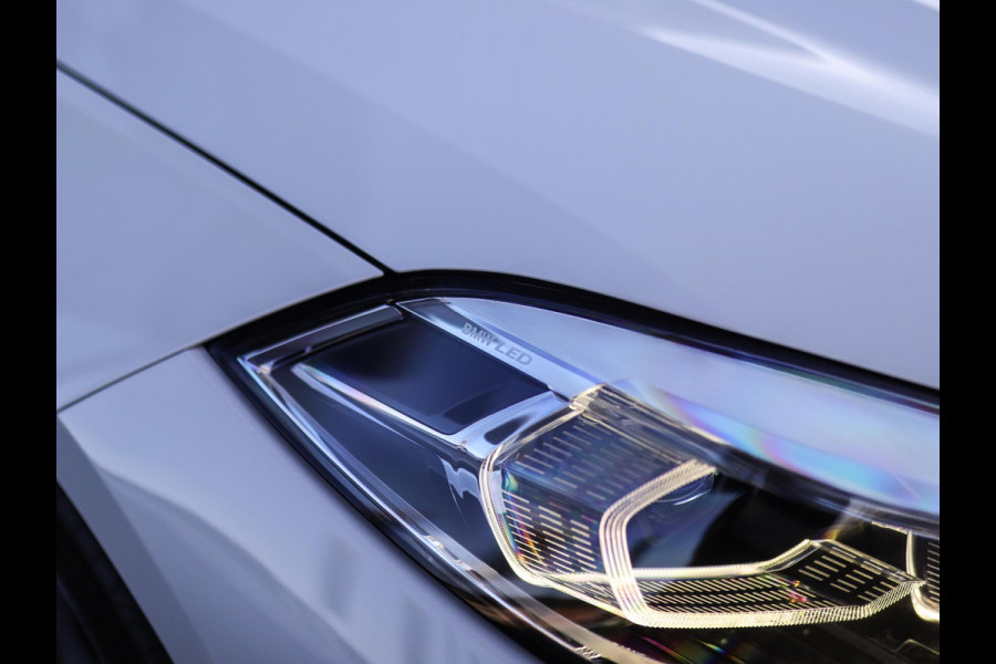 BMW 1-serie 118i High Executive | M-Sport | PDC | LED | Cruise Control