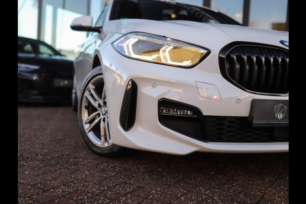 BMW 1-serie 118i High Executive | M-Sport | PDC | LED | Cruise Control