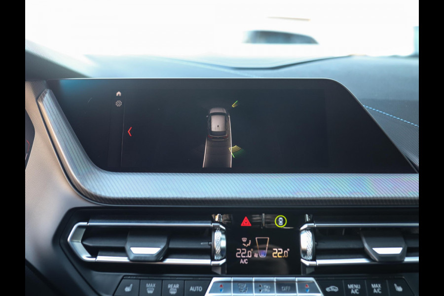 BMW 1-serie 118i High Executive | M-Sport | PDC | LED | Cruise Control