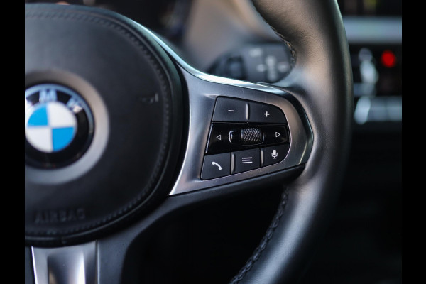 BMW 1-serie 118i High Executive | M-Sport | PDC | LED | Cruise Control