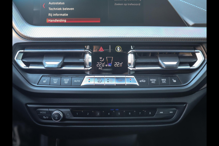 BMW 1-serie 118i High Executive | M-Sport | PDC | LED | Cruise Control