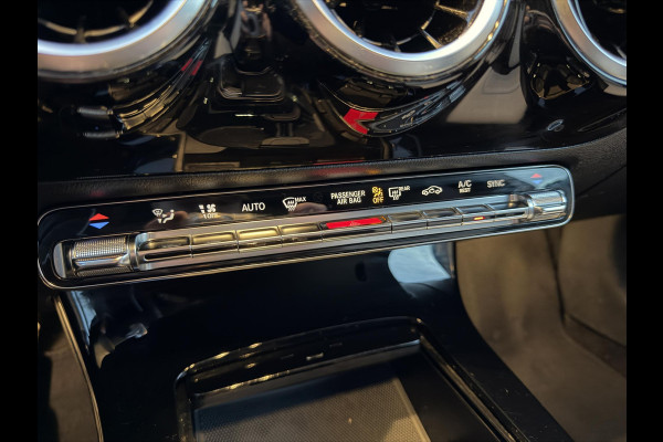 Mercedes-Benz A-Klasse 200 AMG NAP-CAMERA-LEDER-XENON