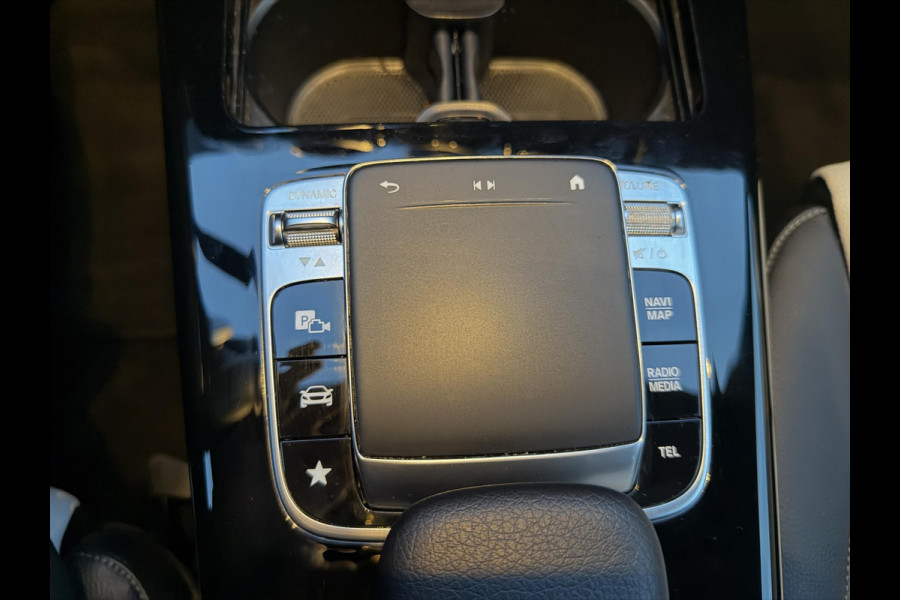 Mercedes-Benz A-Klasse 200 AMG NAP-CAMERA-LEDER-XENON