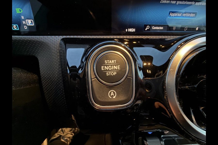 Mercedes-Benz A-Klasse 200 AMG NAP-CAMERA-LEDER-XENON