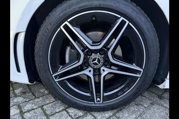 Mercedes-Benz A-Klasse 200 AMG NAP-CAMERA-LEDER-XENON