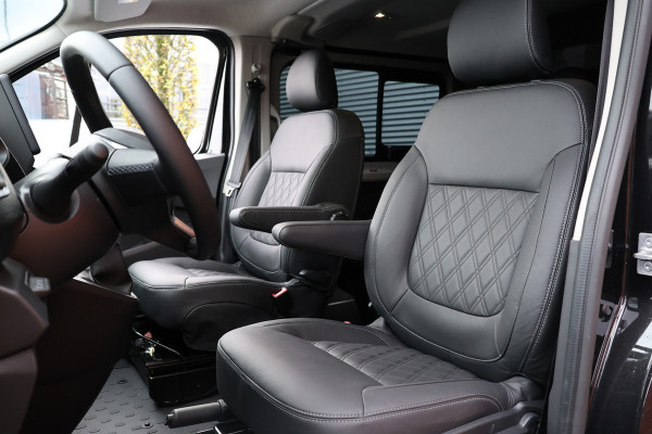 Renault Trafic 2.0 170 PK L2H1 DC | Dubbel Cabine | L+R Schuifdeur | Navigatie | Blind Spot | Camera | CarPlay | Trekhaak | Stoelverwarming | Virtual Cockpit | 5-Zitter | Dubbel cabine | NAP Logisch | NL Auto