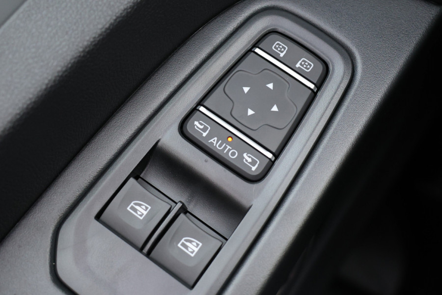 Renault Trafic 2.0 170 PK L2H1 DC | Dubbel Cabine | L+R Schuifdeur | Navigatie | Blind Spot | Camera | CarPlay | Trekhaak | Stoelverwarming | Virtual Cockpit | 5-Zitter | Dubbel cabine | NAP Logisch | NL Auto