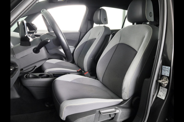 Volkswagen ID.3 First Plus 58 kWh 204 PK | Navigatie | Parkeersensoren | Camera | Led lampen