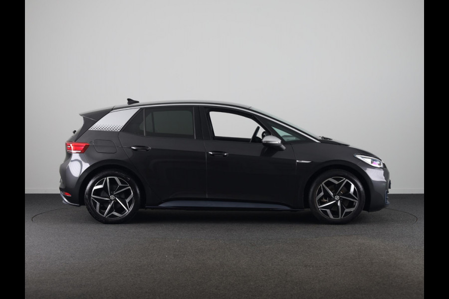 Volkswagen ID.3 First Plus 58 kWh 204 PK | Navigatie | Parkeersensoren | Camera | Led lampen