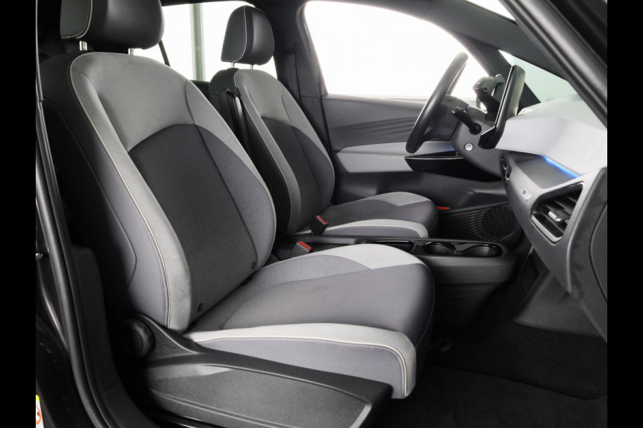 Volkswagen ID.3 First Plus 58 kWh 204 PK | Navigatie | Parkeersensoren | Camera | Led lampen