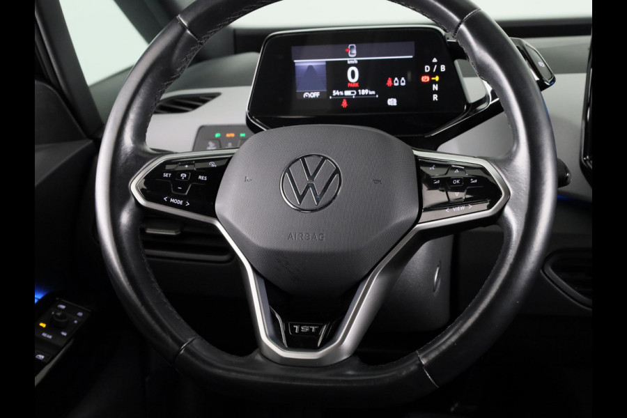 Volkswagen ID.3 First Plus 58 kWh 204 PK | Navigatie | Parkeersensoren | Camera | Led lampen
