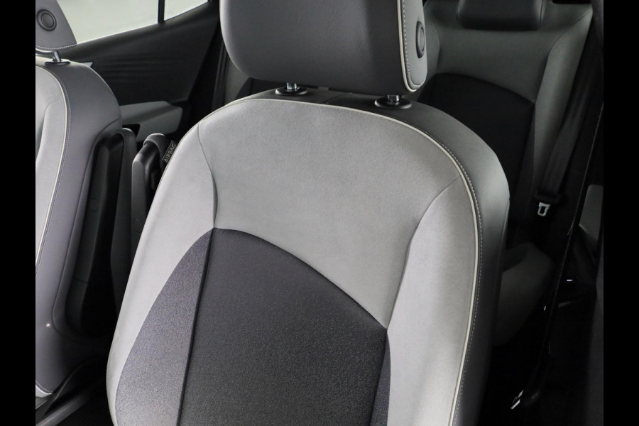 Volkswagen ID.3 First Plus 58 kWh 204 PK | Navigatie | Parkeersensoren | Camera | Led lampen