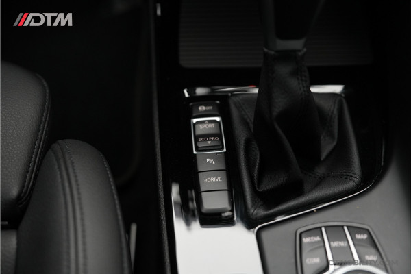 BMW X2 xDrive25e High Ex. | FACELIFT | Panoramadak | HuD | H/K