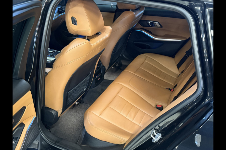 BMW 3 Serie Touring 320e Business Edition Plus | M-Sport | 19''inch | Stoel/stuurverw. | Apple Carplay | Sfeerverlichting