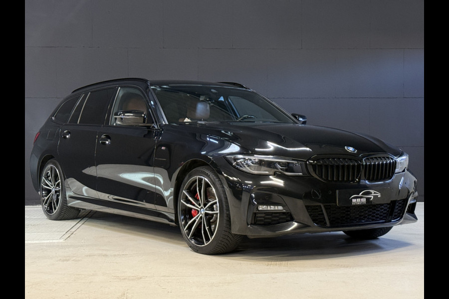 BMW 3 Serie Touring 320e Business Edition Plus | M-Sport | 19''inch | Stoel/stuurverw. | Apple Carplay | Sfeerverlichting