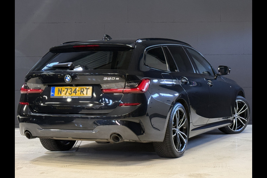 BMW 3 Serie Touring 320e Business Edition Plus | M-Sport | 19''inch | Stoel/stuurverw. | Apple Carplay | Sfeerverlichting