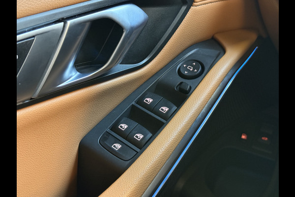 BMW 3 Serie Touring 320e Business Edition Plus | M-Sport | 19''inch | Stoel/stuurverw. | Apple Carplay | Sfeerverlichting