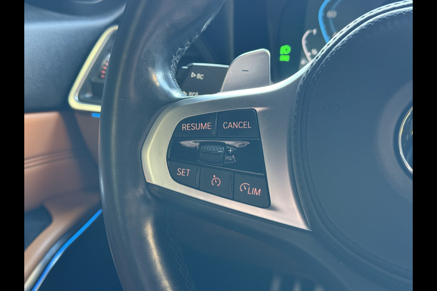 BMW 3 Serie Touring 320e Business Edition Plus | M-Sport | 19''inch | Stoel/stuurverw. | Apple Carplay | Sfeerverlichting