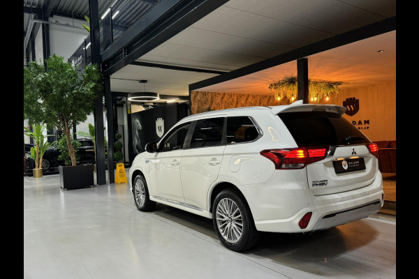 Mitsubishi Outlander 2.4 PHEV Intense Garantie Camera Navi StoelVW LED Cruise Clima Rijklaar