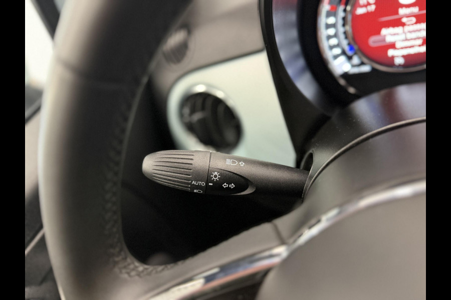 Fiat 500 1.0 Hybrid Dolcevita Panoramadak Navi Carplay Airco Cruise Control PDC Achter Lichtmetalen velgen