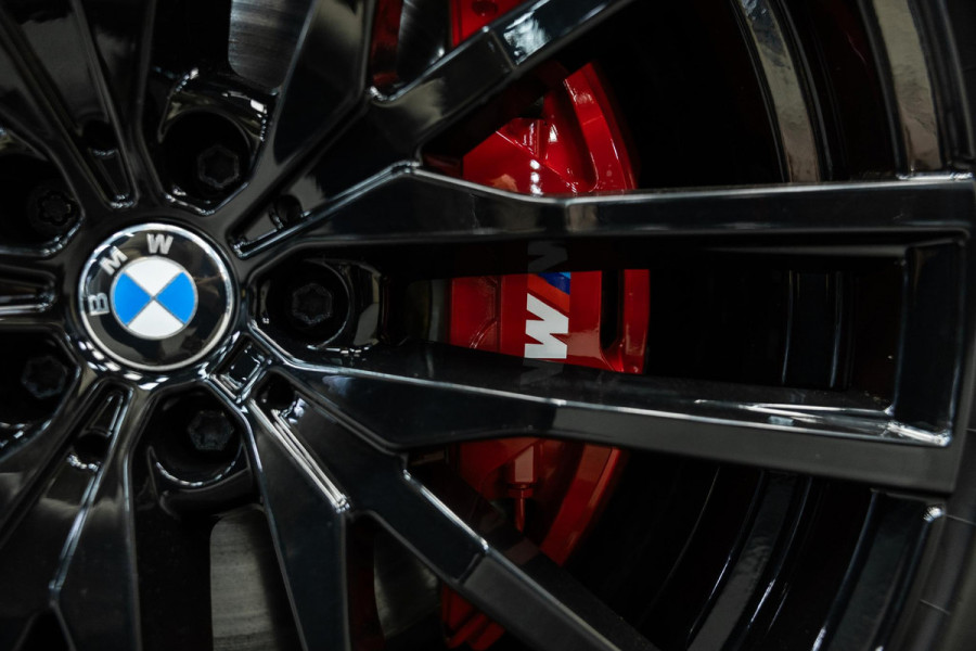 BMW X5 xDrive45e High Executive | M uitgevoerd | Stoelmassage | Sky Lounge | Head-Up | Carbon |